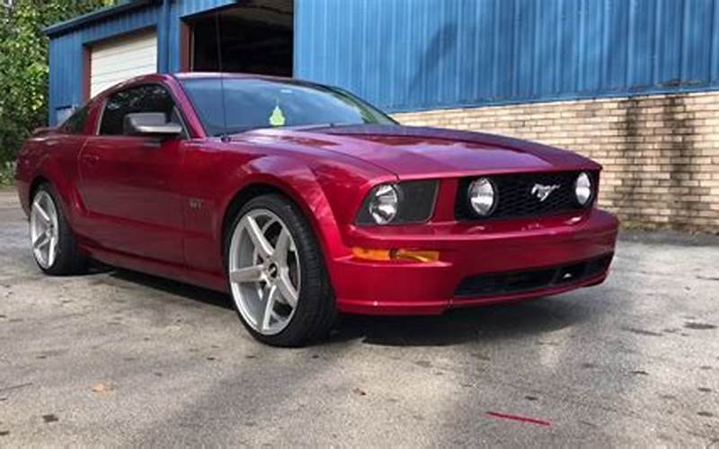 2005 Ford Mustang Wheels