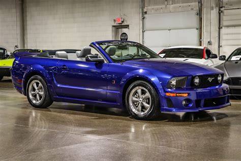 2005 Mustang Convertible Blue