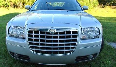 2006 Chrysler 300 Touring Mpg 4dr Sedan In Youngstown OH