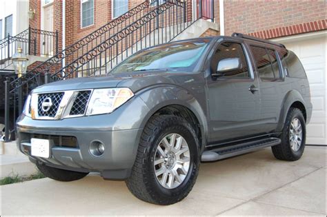 2008 nissan pathfinder tires cost