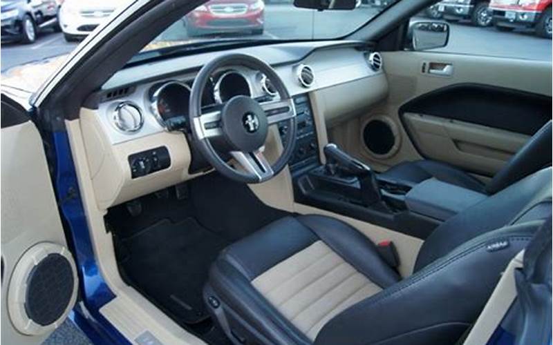 2009 Ford Mustang California Special Interior