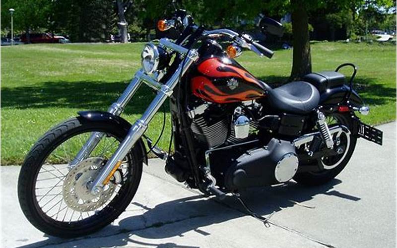2010 Dyna Wide Glide: A Review of Harley-Davidson’s Iconic Motorcycle