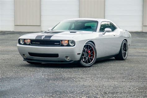 2010 challenger srt8 for sale by owner