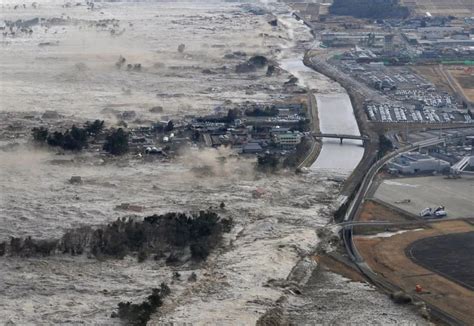 2011年3月11日日本9 . 0级地震引发的次生灾害主要是海啸和核泄漏