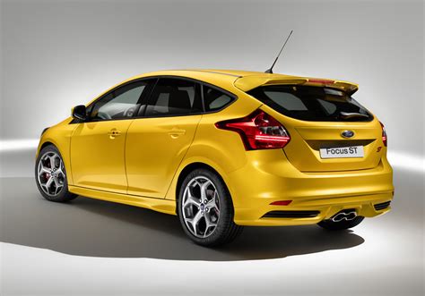 2012 ford focus st hp