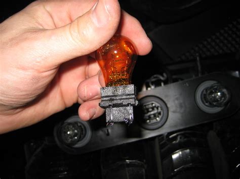 2012 jeep liberty tail light bulb replacement