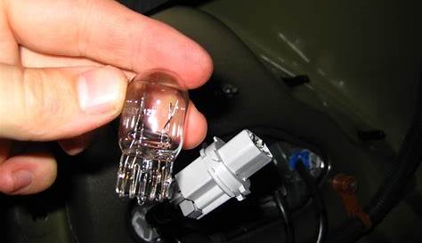 2013 Honda Civic Brake Light Bulb Size