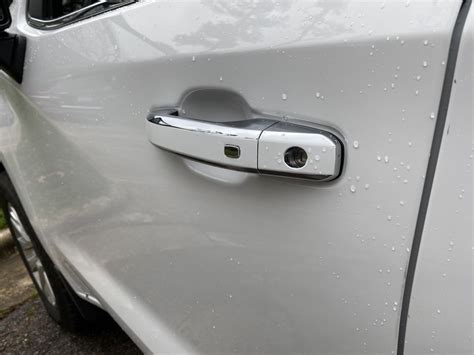 2013 gmc sierra white door handles