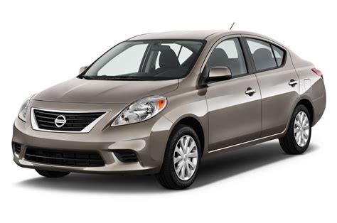 2013 nissan versa sv specs