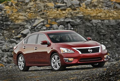 2014 nissan altima gas mileage