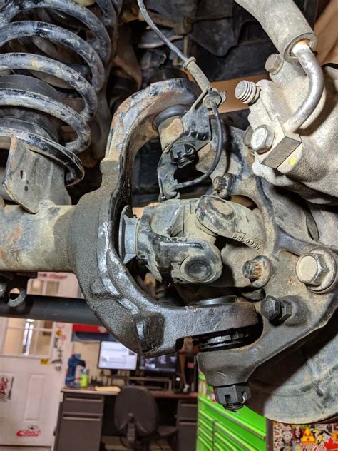 2015 jeep wrangler ball joint replacement