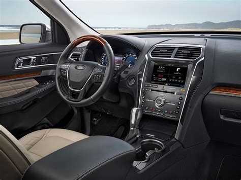 Assessing the value of the 2016 Ford Explorer interior for buyers