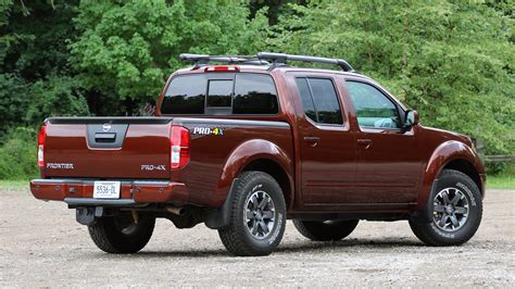 2016 nissan frontier pro 4x towing capacity