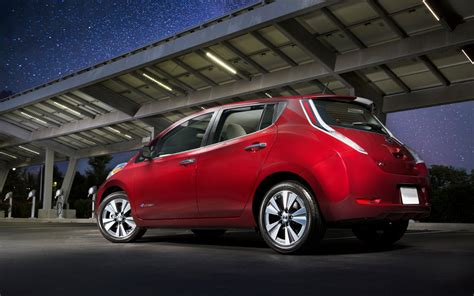 2016 nissan leaf range km