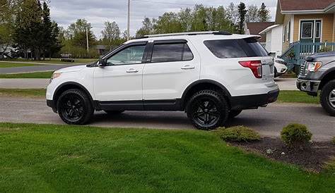 2017 Ford Explorer Lifted