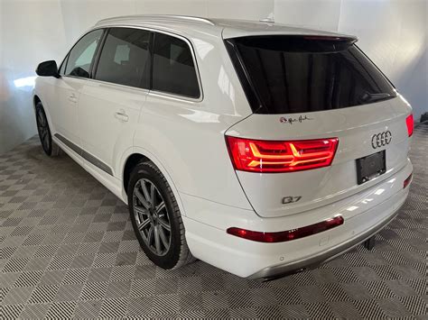 Unleashing Power: Experience the 2017 Audi Q7 Launch Control