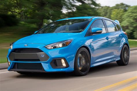 2017 Ford Focus Hatchback RS in action on a winding road