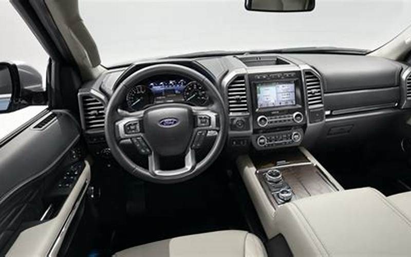 2018 Ford Expedition Seats