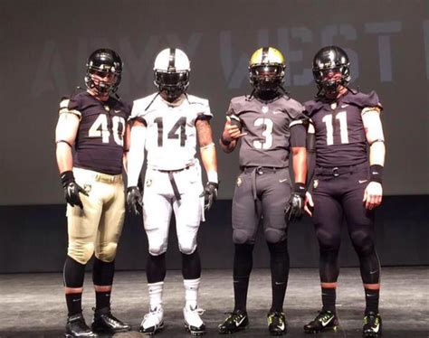 West Point Football Uniforms 2018 Army Navy Game Va Navy