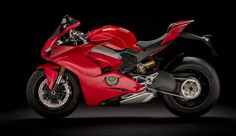 2018 Ducati Panigale V4 in Malaysia this April? Booking