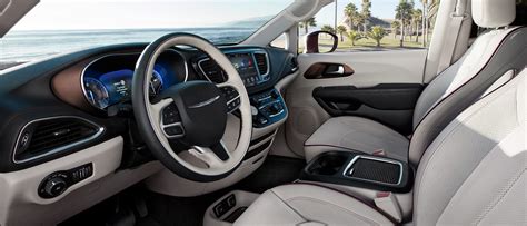 2018 chrysler pacifica interior dimensions