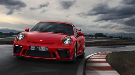 2018 Porsche 911 GT3 Tramples 991 GT3 RS in AllOut Track Comparison