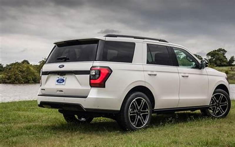 2019 Ford Expedition New Features