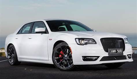 2019 Chrysler 300 Srt Hellcat The Is The Featured Model The Coches Deportivos De Lujo Coches Deportivos Deportes