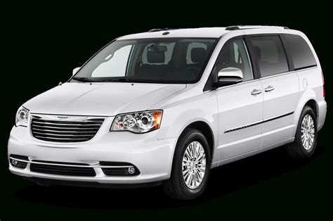 2019 chrysler town and country minivan