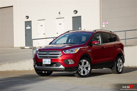 2019 ford escape titanium mpg