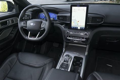 2020 Ford Explorer ST Interior Features