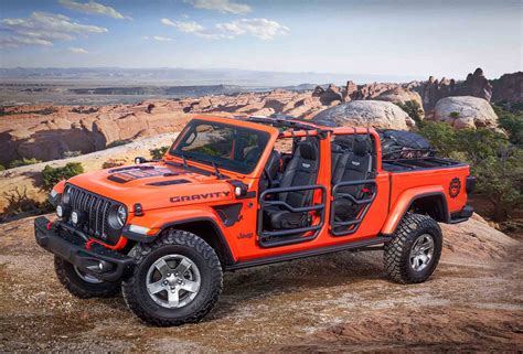 2020 jeep gladiator sport tire size