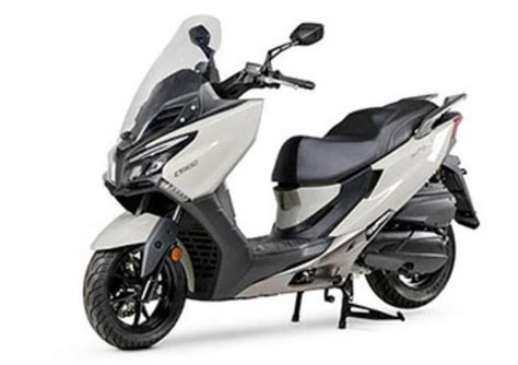 2020 kymco x town 300i review