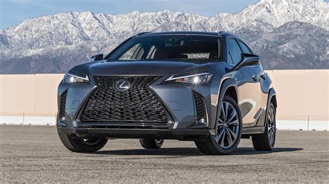 Review 2021 Lexus UX 200 F Sport is a Missed Opportunity
