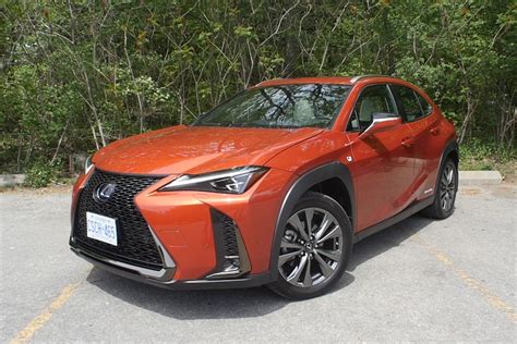 » Quick Spin 2021 Lexus UX 250h F Sport The