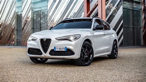 2021 alfa romeo stelvio quadrifoglio awd