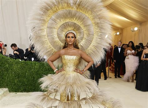 2022 Dress Code: Gilded Glamour