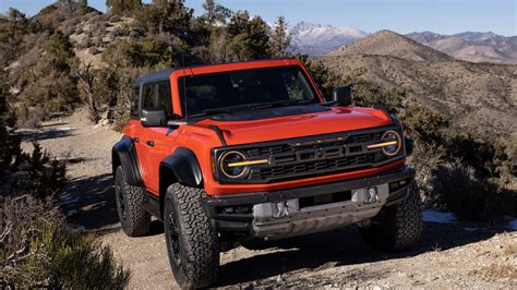 2022 ford bronco raptor specs