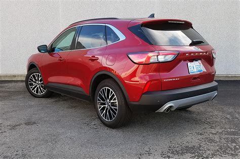 2022 ford escape titanium all wheel drive