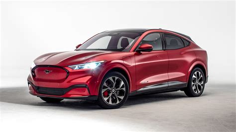 2022 ford mustang suv price