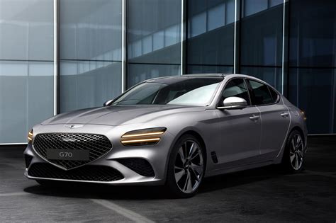 2022 genesis g70 specs and dimensions