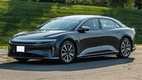 2022 lucid air touring specs