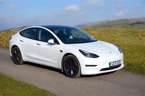 2022 tesla model 3 long range dual motor