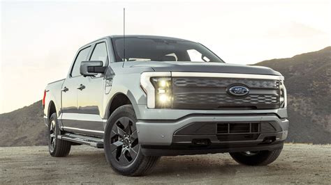 2023 f 150 lightning specs