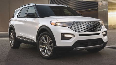 2023 ford explorer limited hybrid review