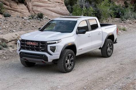 2023 gmc canyon at4 mpg