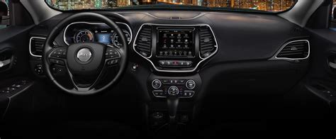 2023 jeep cherokee interior dimensions