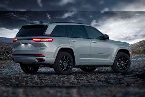 2023 jeep grand cherokee limited cost new