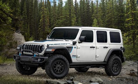 2023 jeep rubicon 4xe accessories