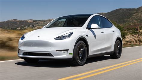 2023 tesla model y long range actual range